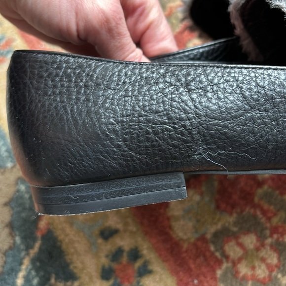 KENNETH COLE NY ❤️NWOT size 8. Faux grey fur with bronze strap black heel - Picture 6 of 6